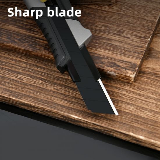 Skalpel Alu gumirani 18mm DELI EDL4256